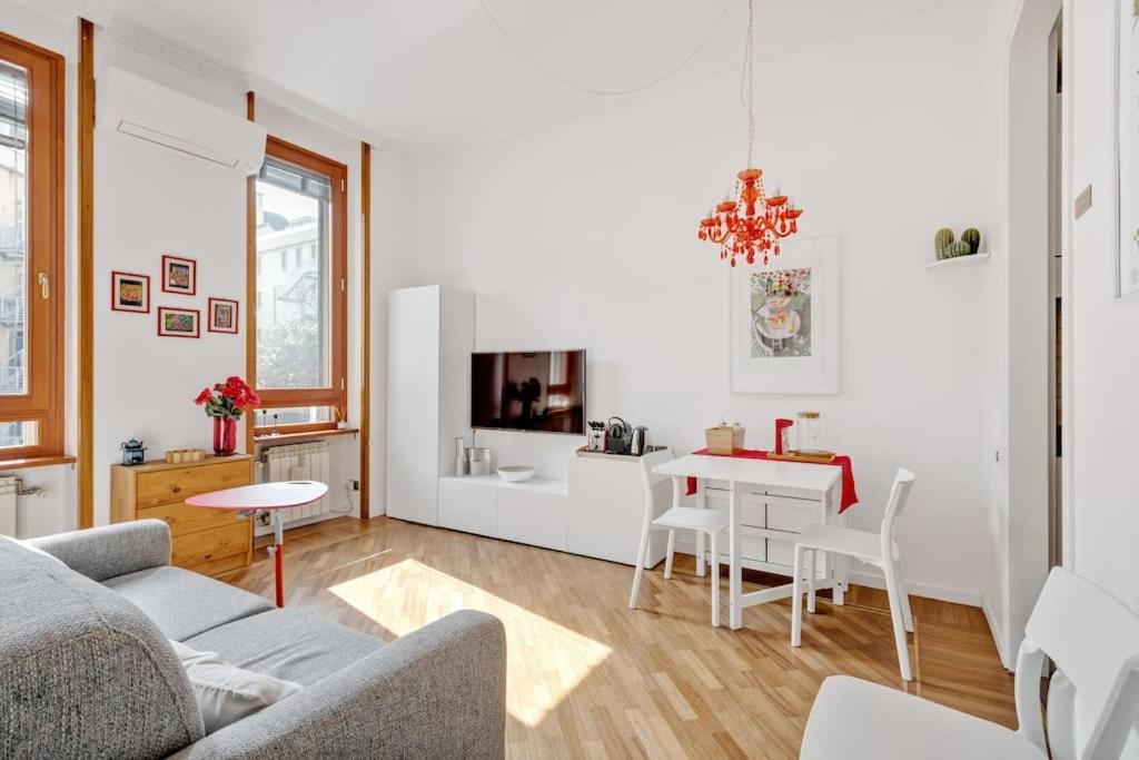 Easylife - Bello E Luminoso Flat In Zona Centrale Милан Экстерьер фото